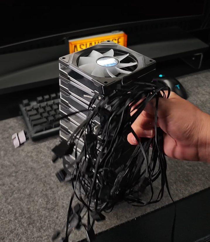 End Cable Management Headaches with the Umbra ARGB PWM Fan Hub